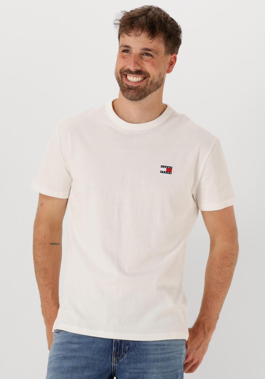 TOMMY JEANS Heren Polo's & T-shirts Tjm Reg Badge Tee Ext Wit