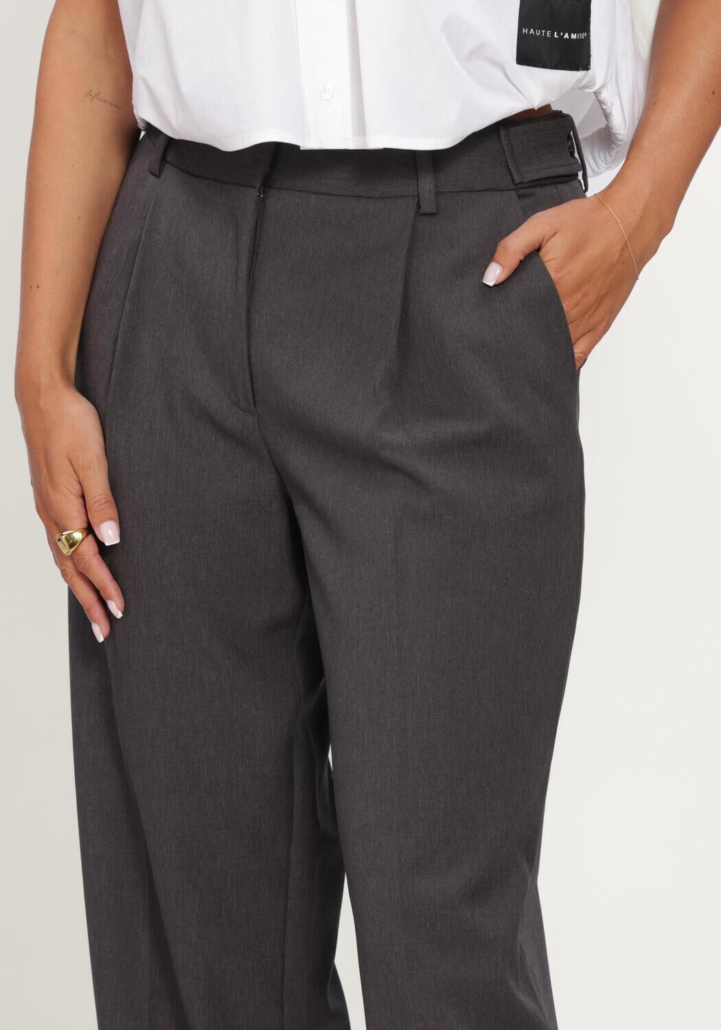 Grijze HAUTE L'AMITI&Eacute; Broeken AMY CROP TALL PANT - large