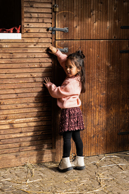 Roze KOKO NOKO Trui Q52906 - large