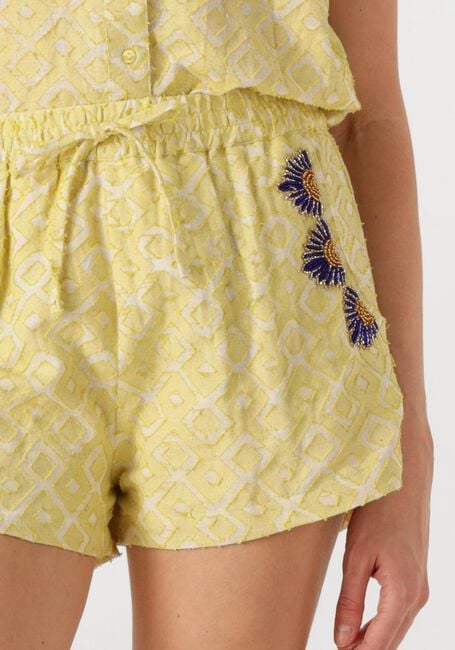 Butter yellow WILD Korte broek CLARA - large