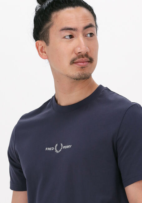 Grijze FRED PERRY T-shirt EMBROIDERED T-SHIRT - large
