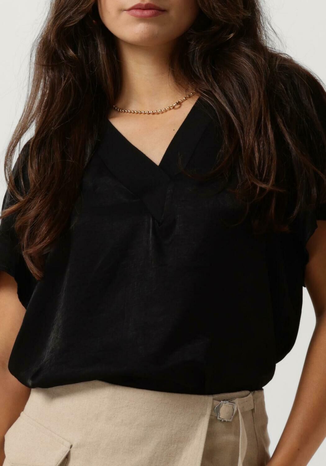 MINUS Dames Tops & T-shirts Lirene V-neck Blouse Zwart