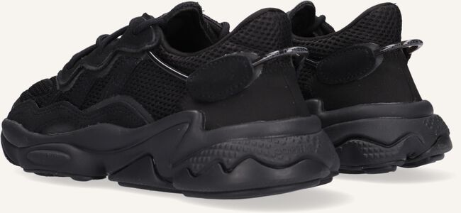 Zwarte ADIDAS Lage sneakers OZWEEGO J Zwarte ADIDAS Lage sneakers OZWEEGO J - large