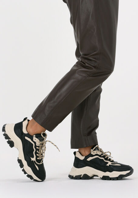 Zwarte BRONX Lage sneakers TAYKE-OVER 66366 - large