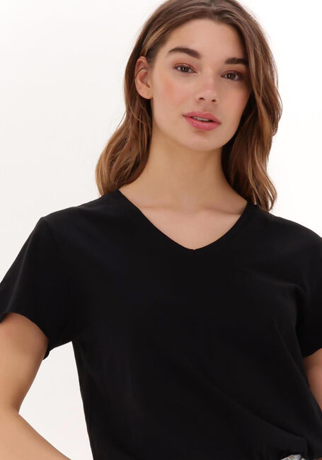 Zwarte MY ESSENTIAL WARDROBE T-shirt 08 THE VTEE SLUB YARN JERSEY - large
