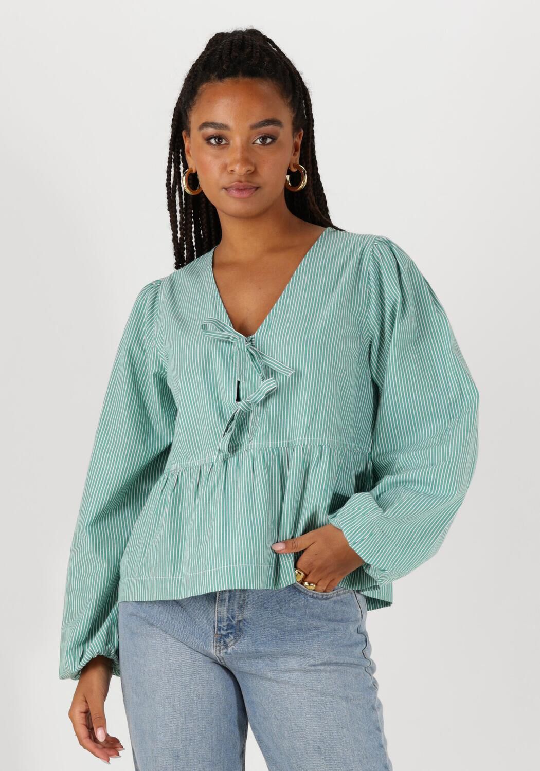 NEO NOIR Dames Blouses Esmee Small Stripe Blouse Groen