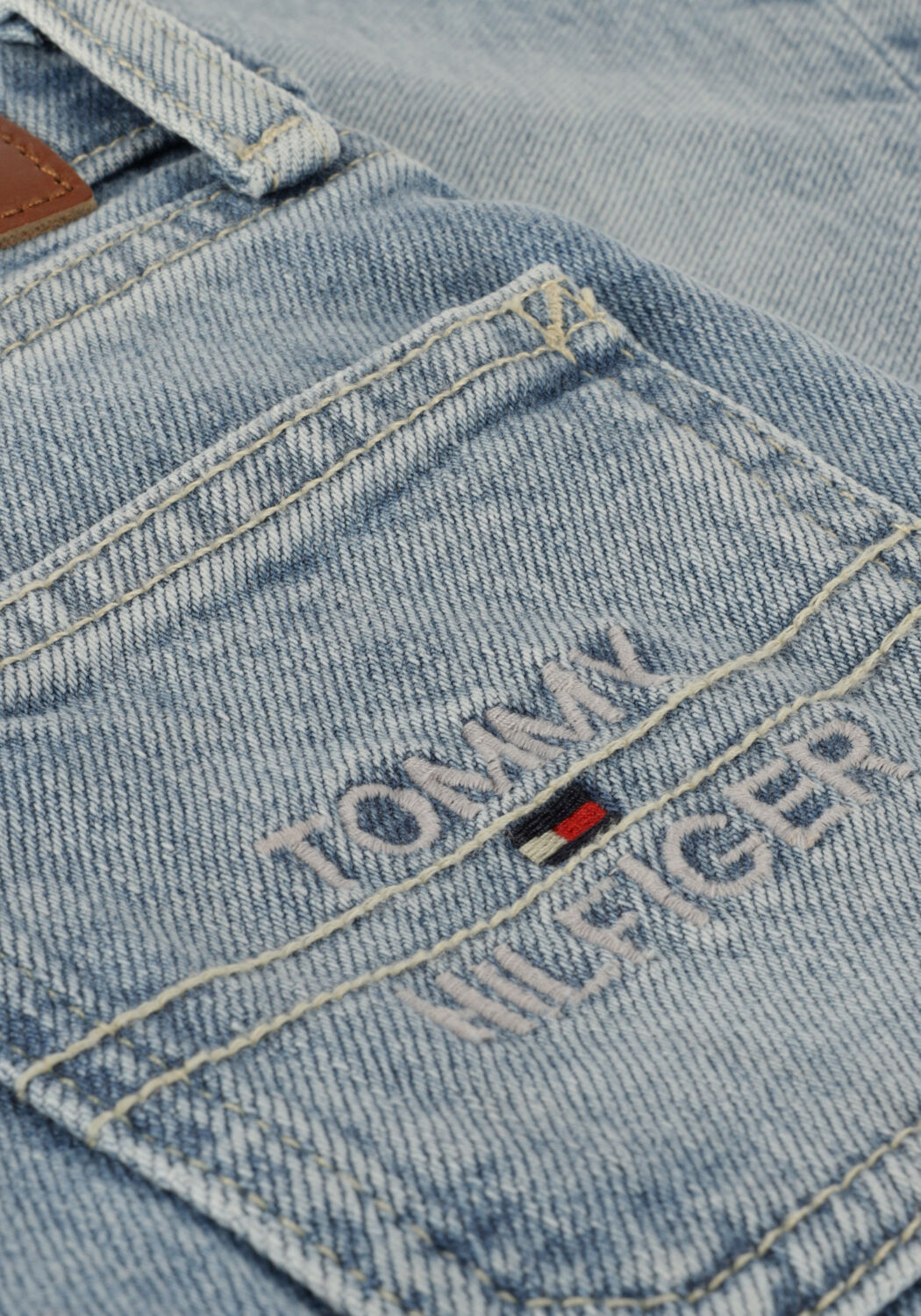 Blauwe TOMMY HILFIGER Straight leg jeans SKATER JEAN RECYCLED - large