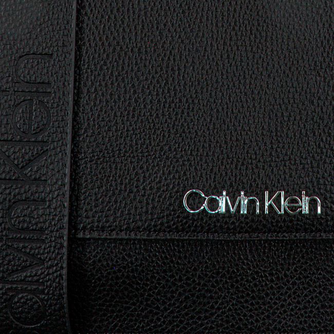 Zwarte CALVIN KLEIN Handtas SIDED TOP Zwarte CALVIN KLEIN Handtas SIDED TOP - large