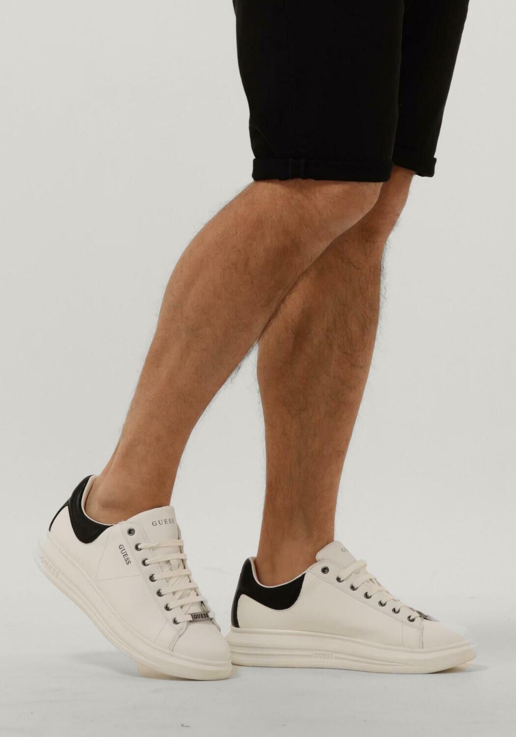 Witte GUESS Lage sneakers VIBO - large