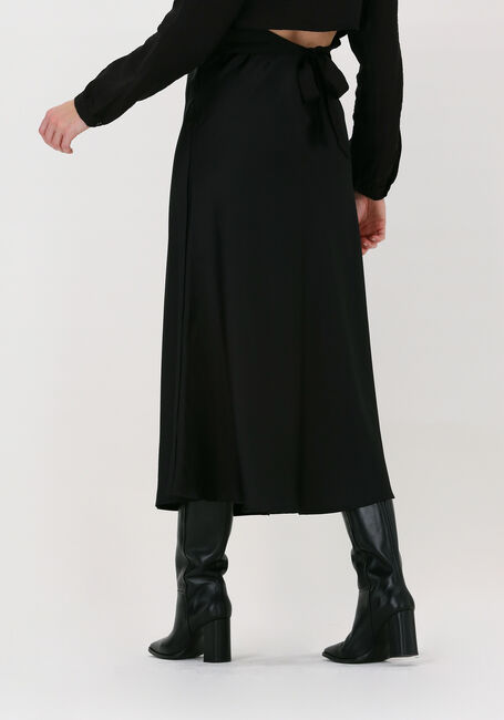 Zwarte NEO NOIR Maxirok BOVARY CREPE SATIN SKIRT - large