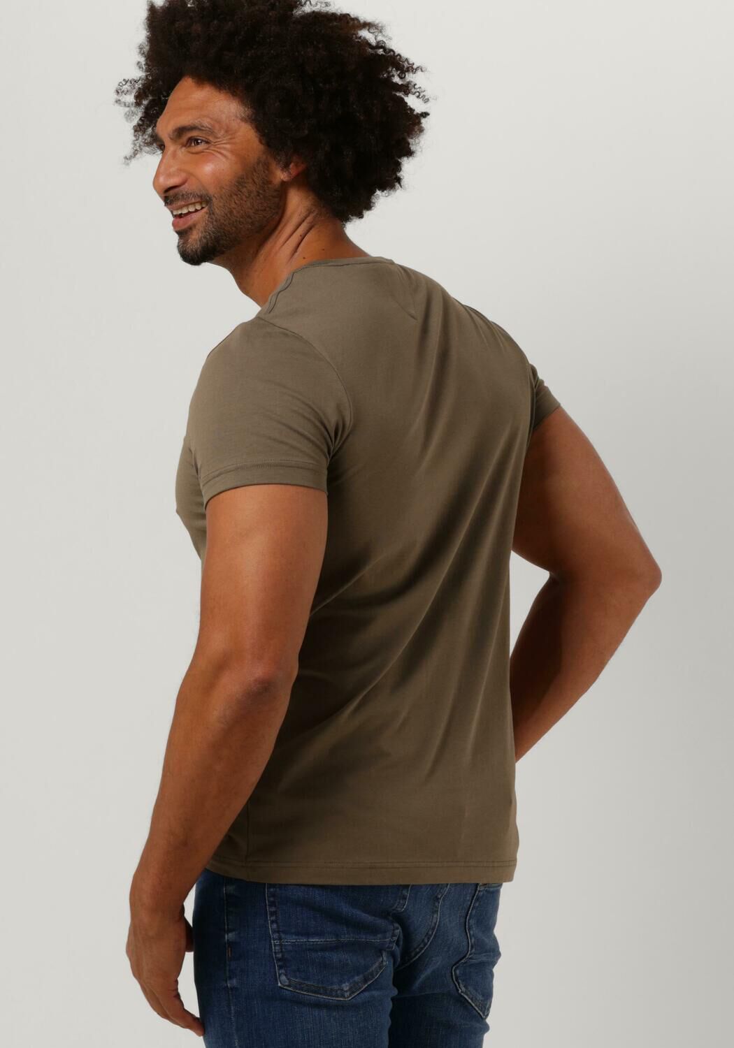 Extra slim fit t shirt sales