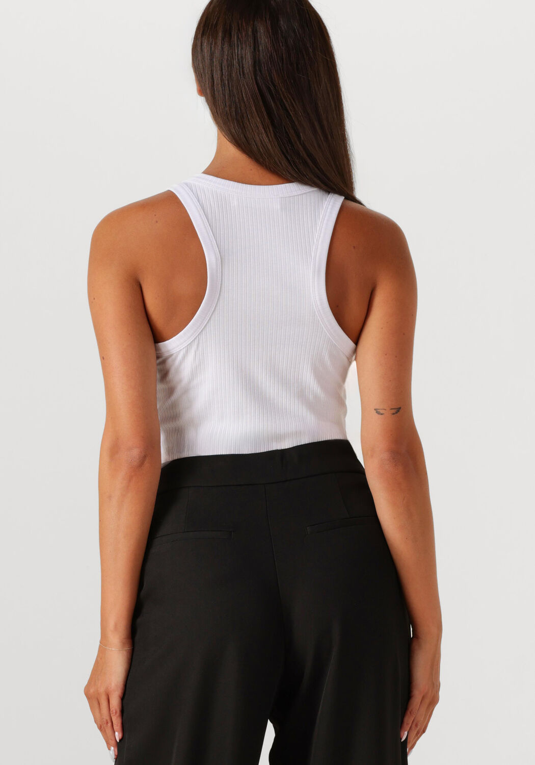 HAUTE L'AMITIÉ Dames Tops & T-shirts Rib Badge Tank Wit