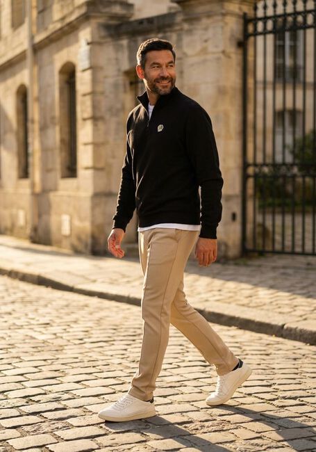 Zwarte LES DEUX Trui FELIPE PATCH HALF ZIP - large