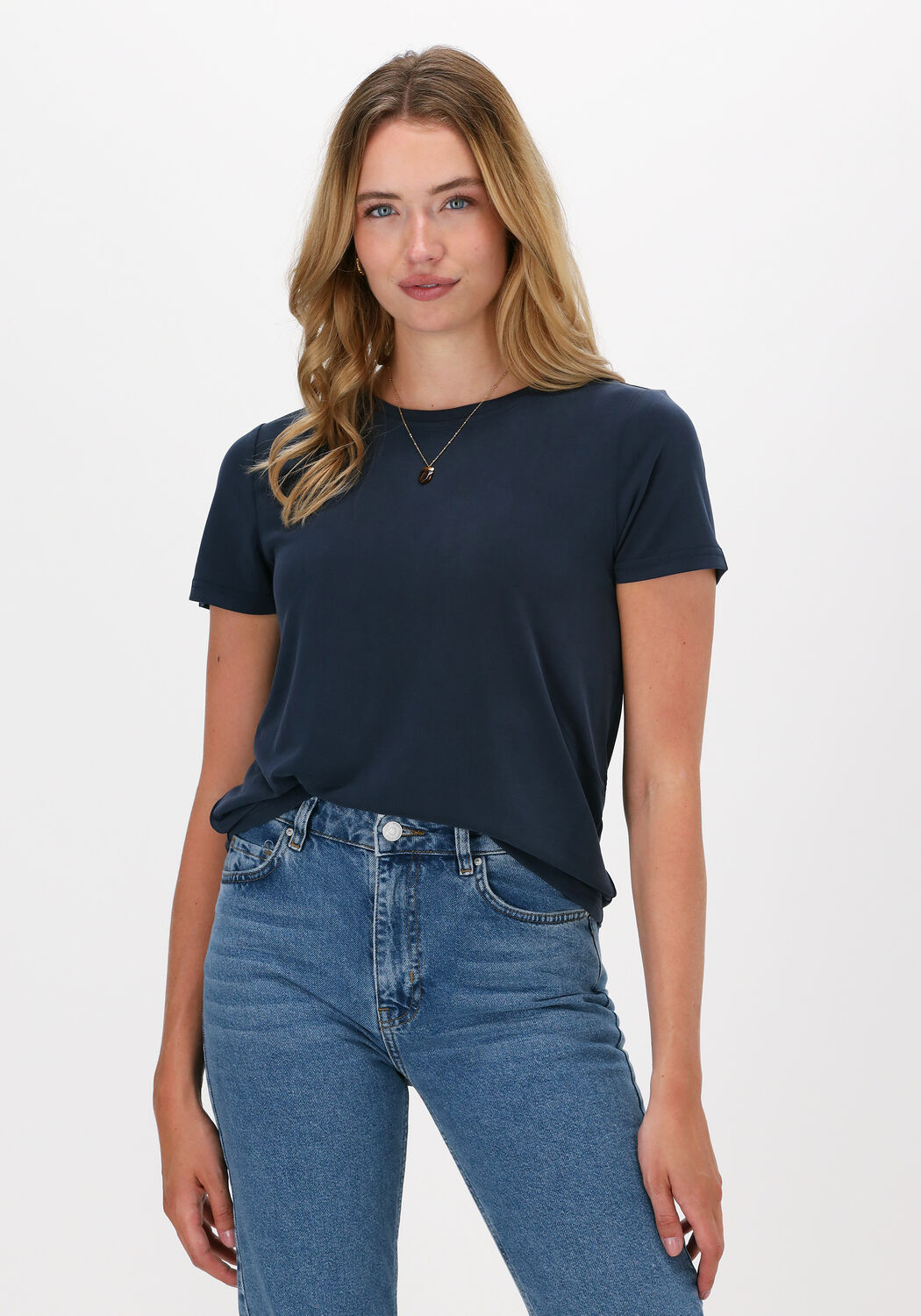Minimum sales t shirt