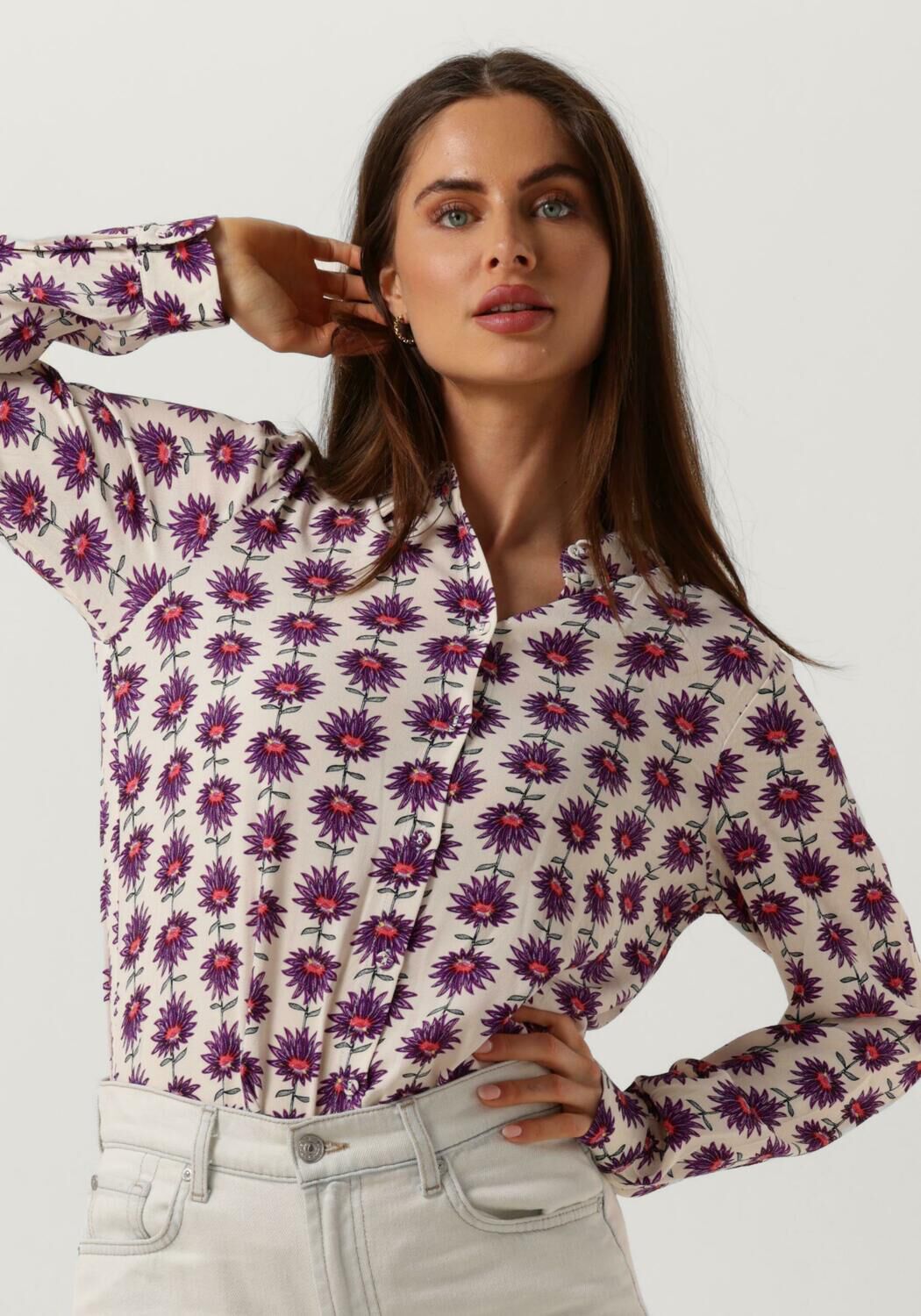 POM AMSTERDAM Dames Blouses Mila Flower Ecru Blouse Ecru