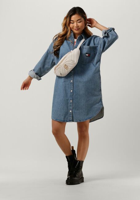 Lichtblauwe TOMMY JEANS Mini jurk TJW BADGE DENIM SHIRT DRESS - large