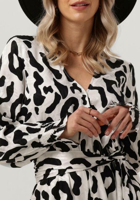 Zwarte ALIX THE LABEL Playsuits LADIES WOVEN BIG ANIMAL JACQUARD PLAYSUIT - large