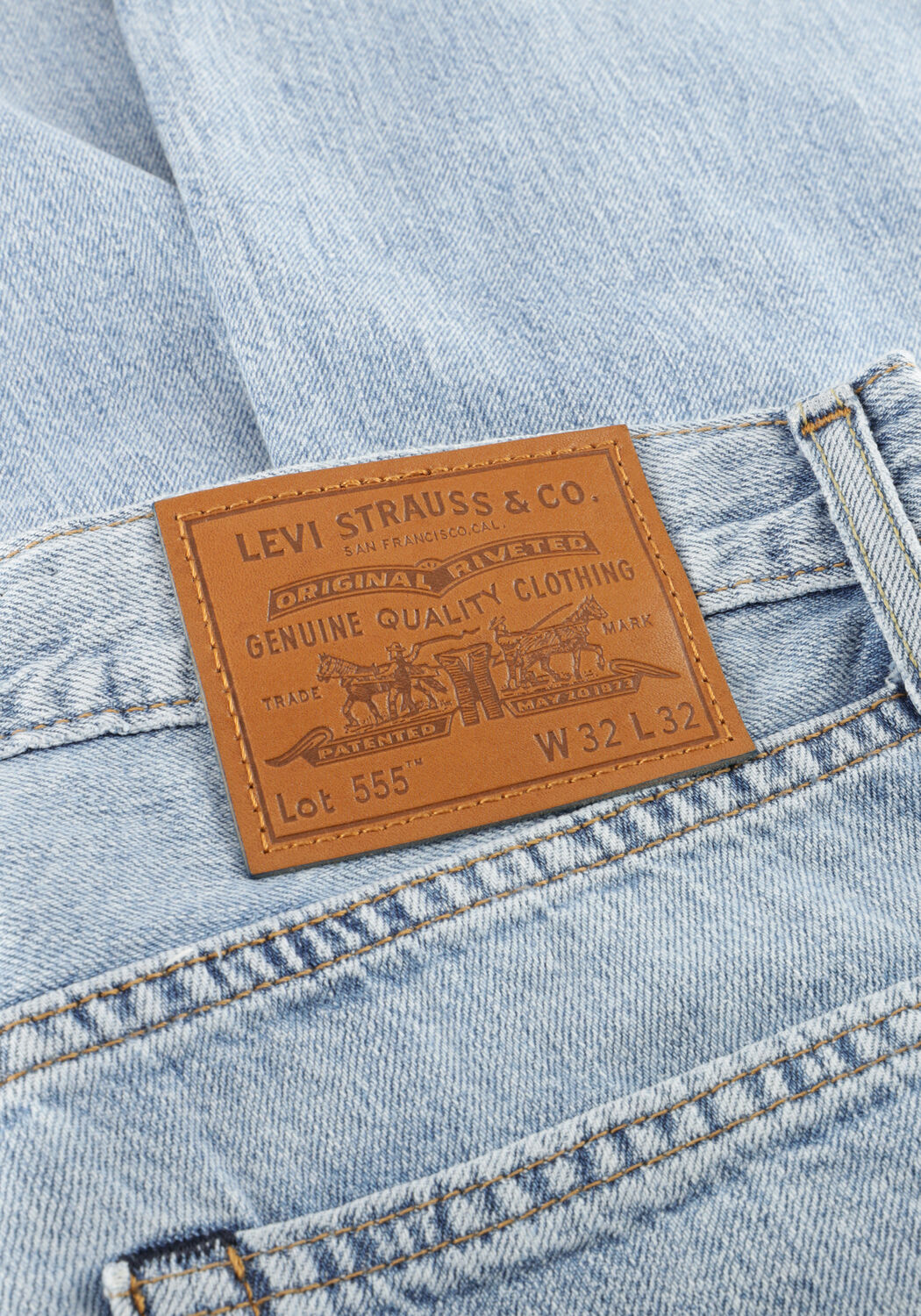 Lichtblauwe LEVI'S Straight leg jeans 555 RELAXED STRAIGHT - large