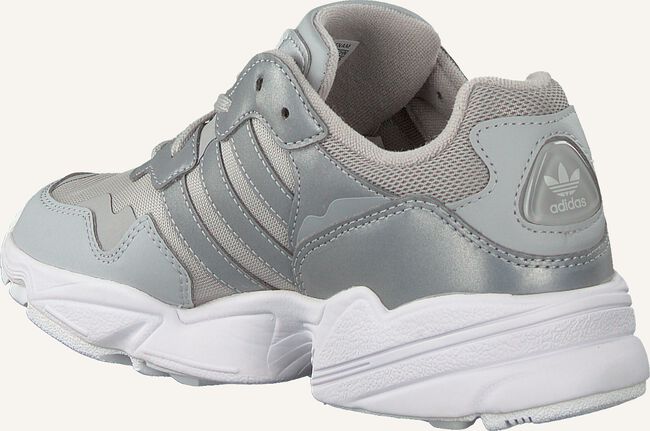 Grijze ADIDAS Lage sneakers YUNG-96 J Grijze ADIDAS Lage sneakers YUNG-96 J - large