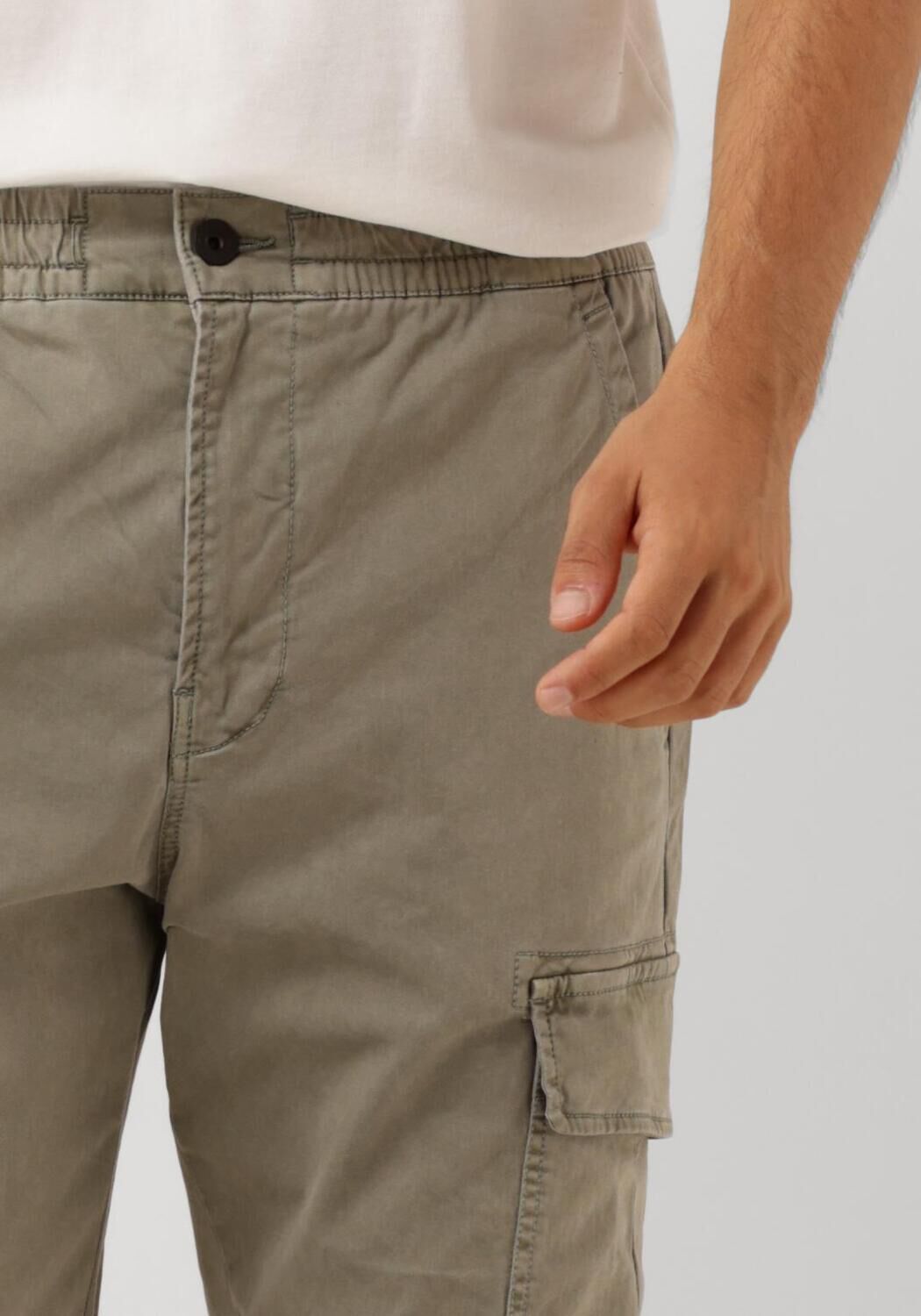BUTCHER OF BLUE Heren Broeken Tristan Slim Sateen Cargo Groen