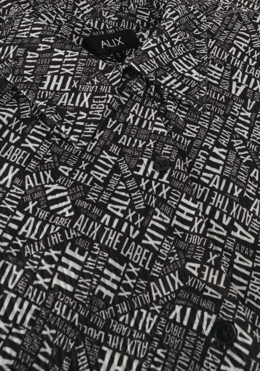 Zwarte ALIX THE LABEL Blouses LADIES WOVEN CRINKLE TEXT OVERSIZED BLOUSE - large