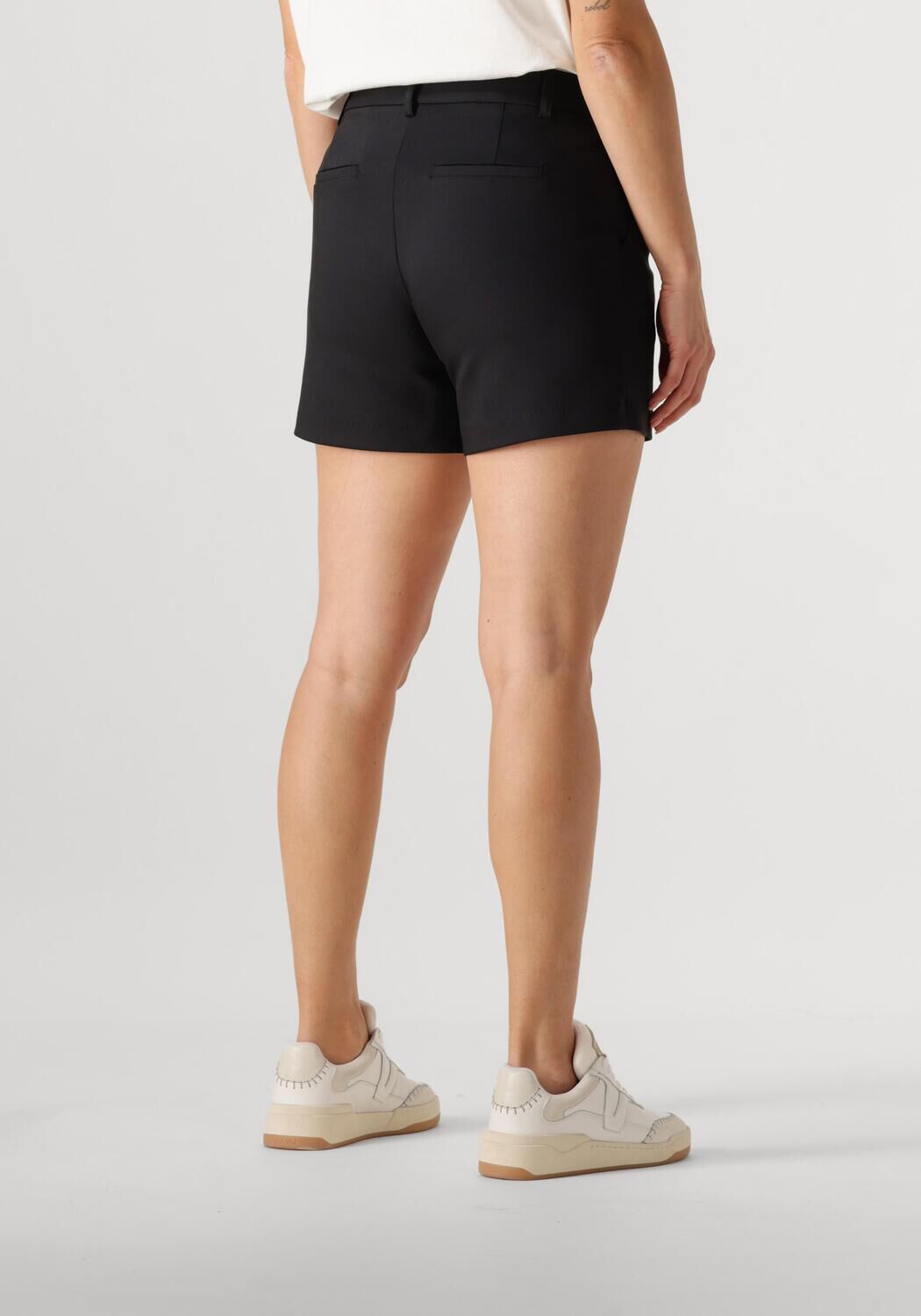 NUKUS Dames Broeken Kaia Short Zwart