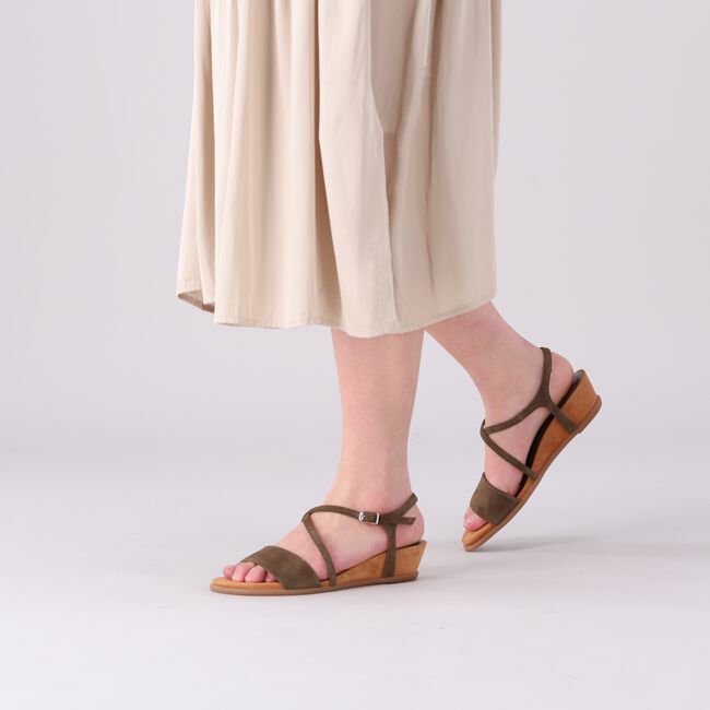 Groene UNISA Platte sandalen BAKIOSIN Groene UNISA Platte sandalen BAKIOSIN - large