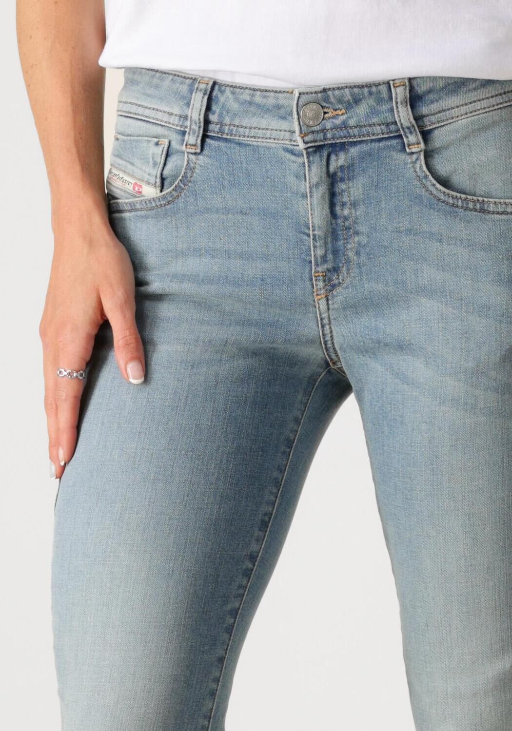 DIESEL Dames Jeans 1969 D-ebby Blauw