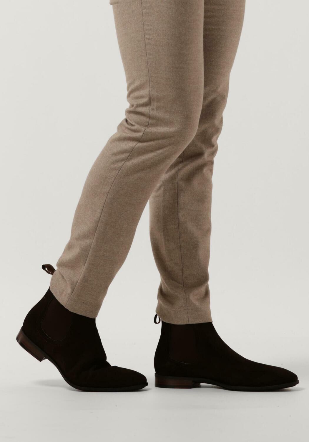 Bruine VAN BOMMEL Chelsea boots SBM-60003 | Omoda