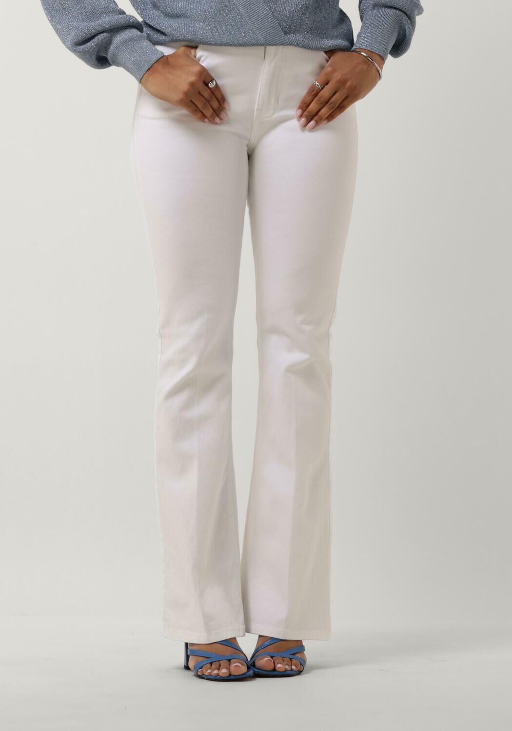 Guess Flared Denim Jeans met Geborduurde Applicatie White Dames