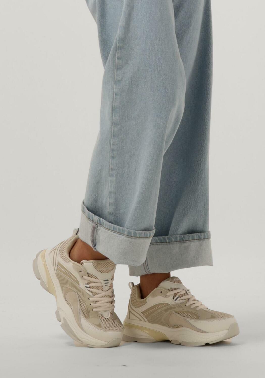 Beige NUBIKK Lage sneakers COMET RUNNER - large