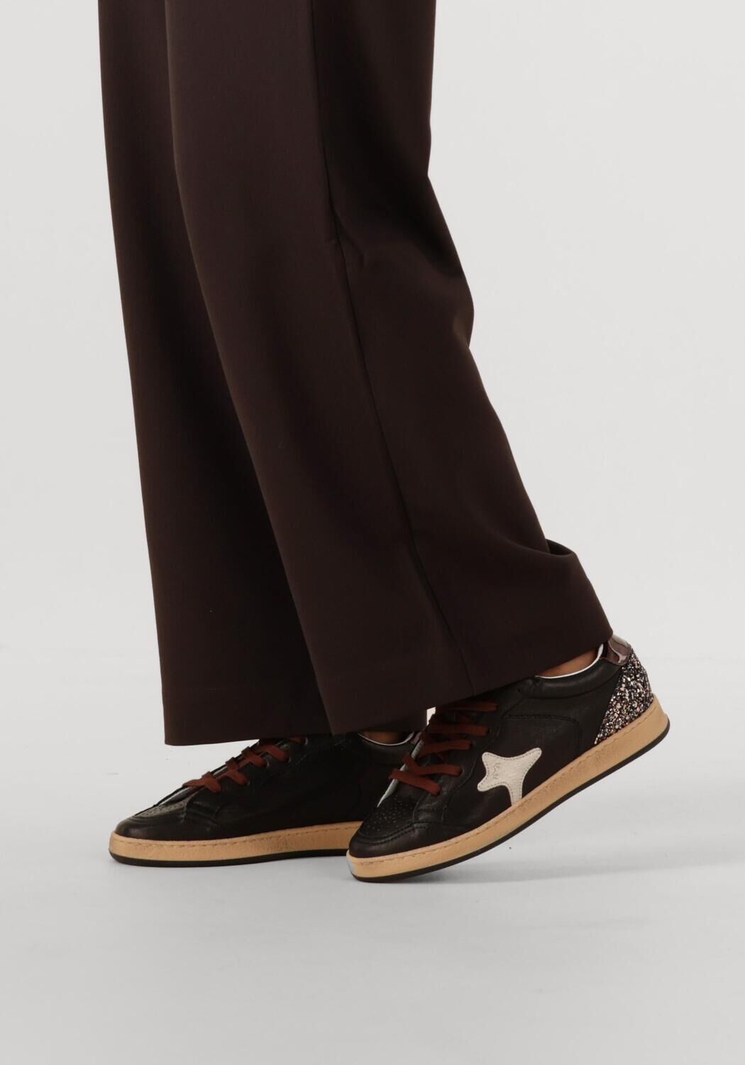 Zwarte AMA BRAND DELUXE Lage sneakers SUN - large