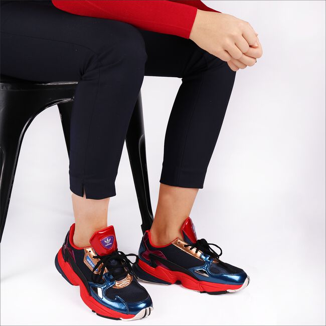 Blauwe ADIDAS Lage sneakers FALCON W Blauwe ADIDAS Lage sneakers FALCON W - large