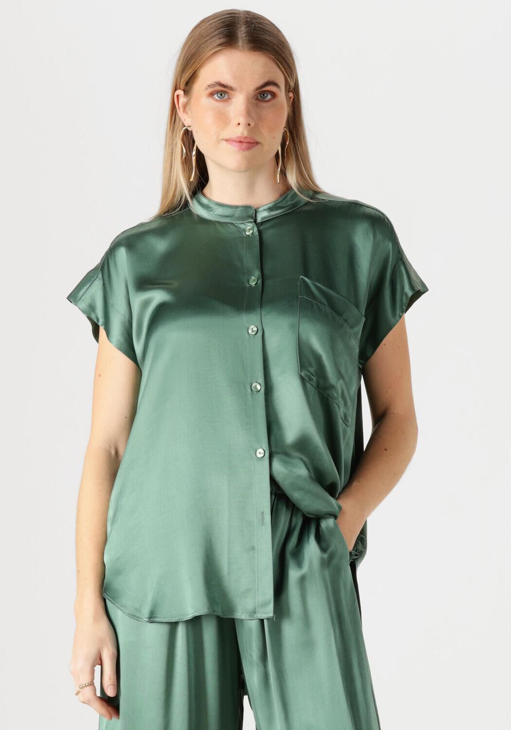 Greek Archaic Kori Satijnen oversized blouse Rhea groen