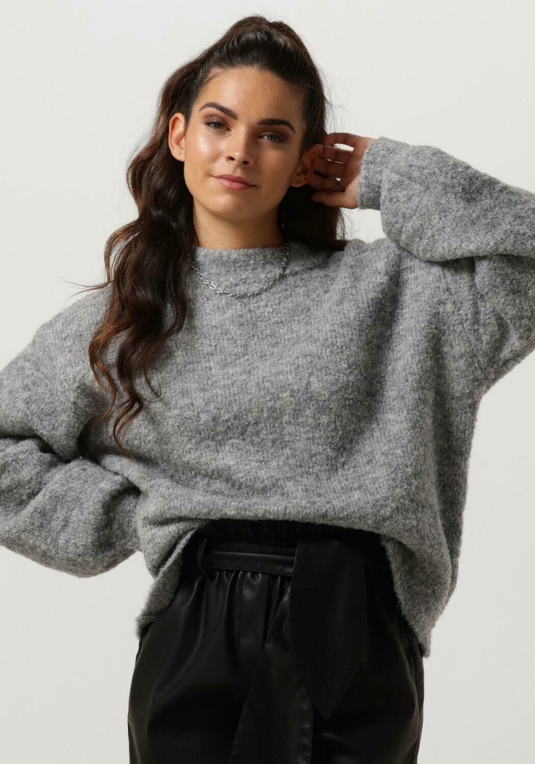 NOTRE-V Dames Truien & Vesten Nv-clarice Boucle Knit Blouse Lichtgrijs