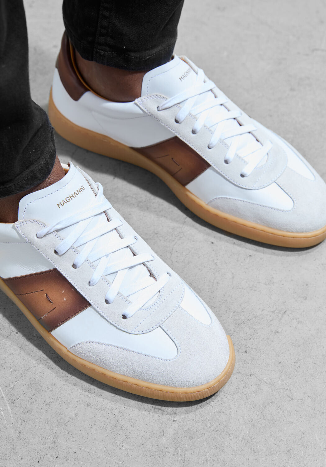 Witte MAGNANNI Lage sneakers 25851 - large