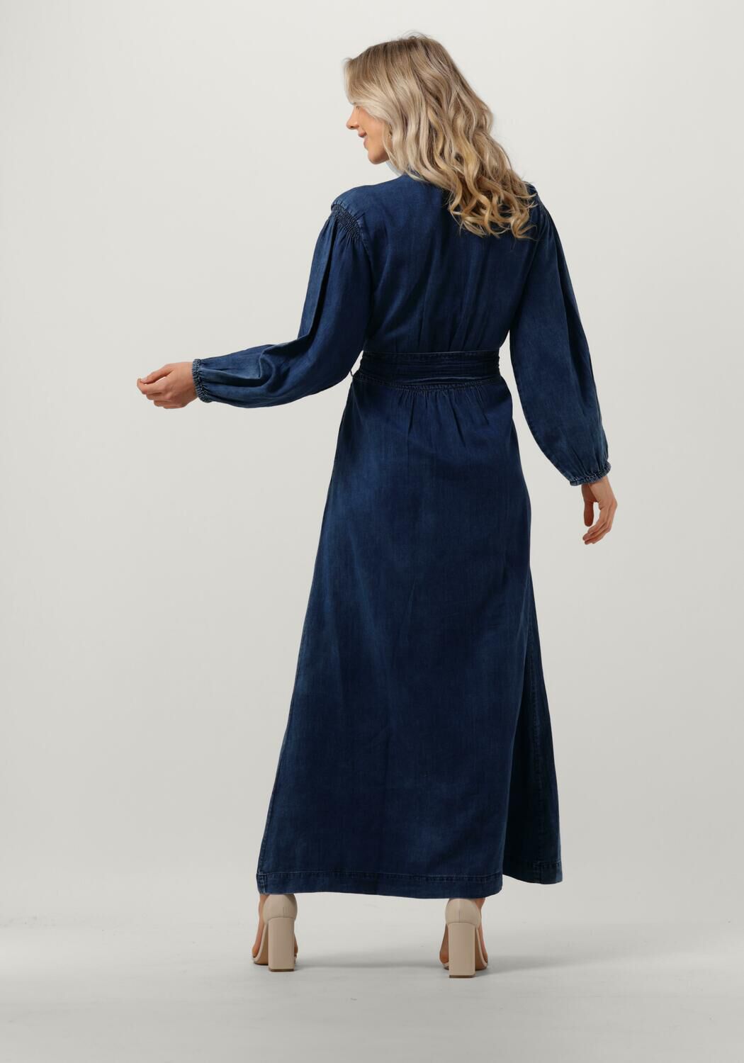 Blauwe SUMMUM Maxi jurk DRESS COTTON INDIGO SATEEN Omoda