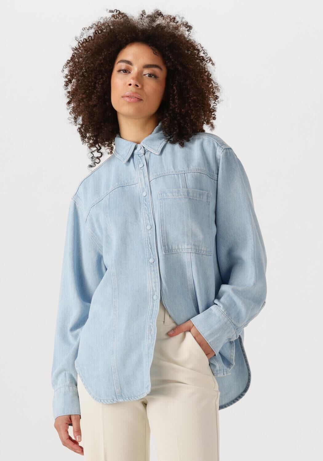 SECOND FEMALE Dames Blouses Irvin Denim Shirt Lichtblauw
