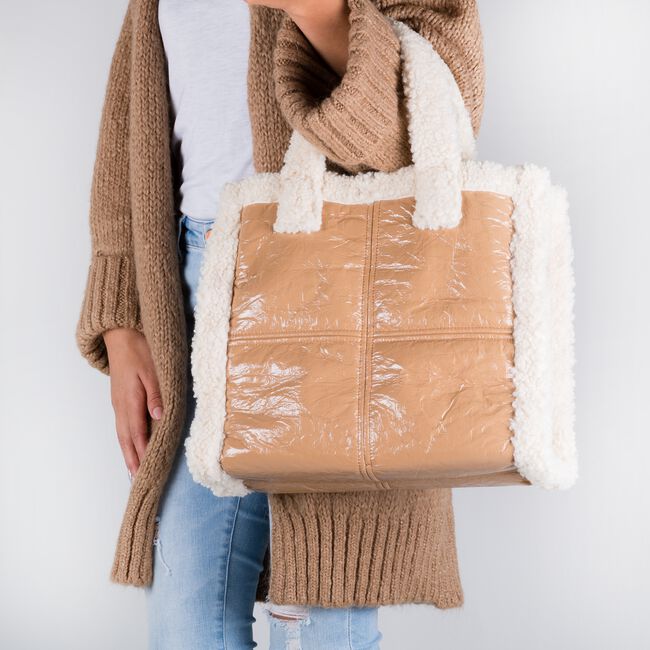 Beige STAND STUDIO Handtas LOLITA TEDDY BAG Beige STAND STUDIO Handtas LOLITA TEDDY BAG - large
