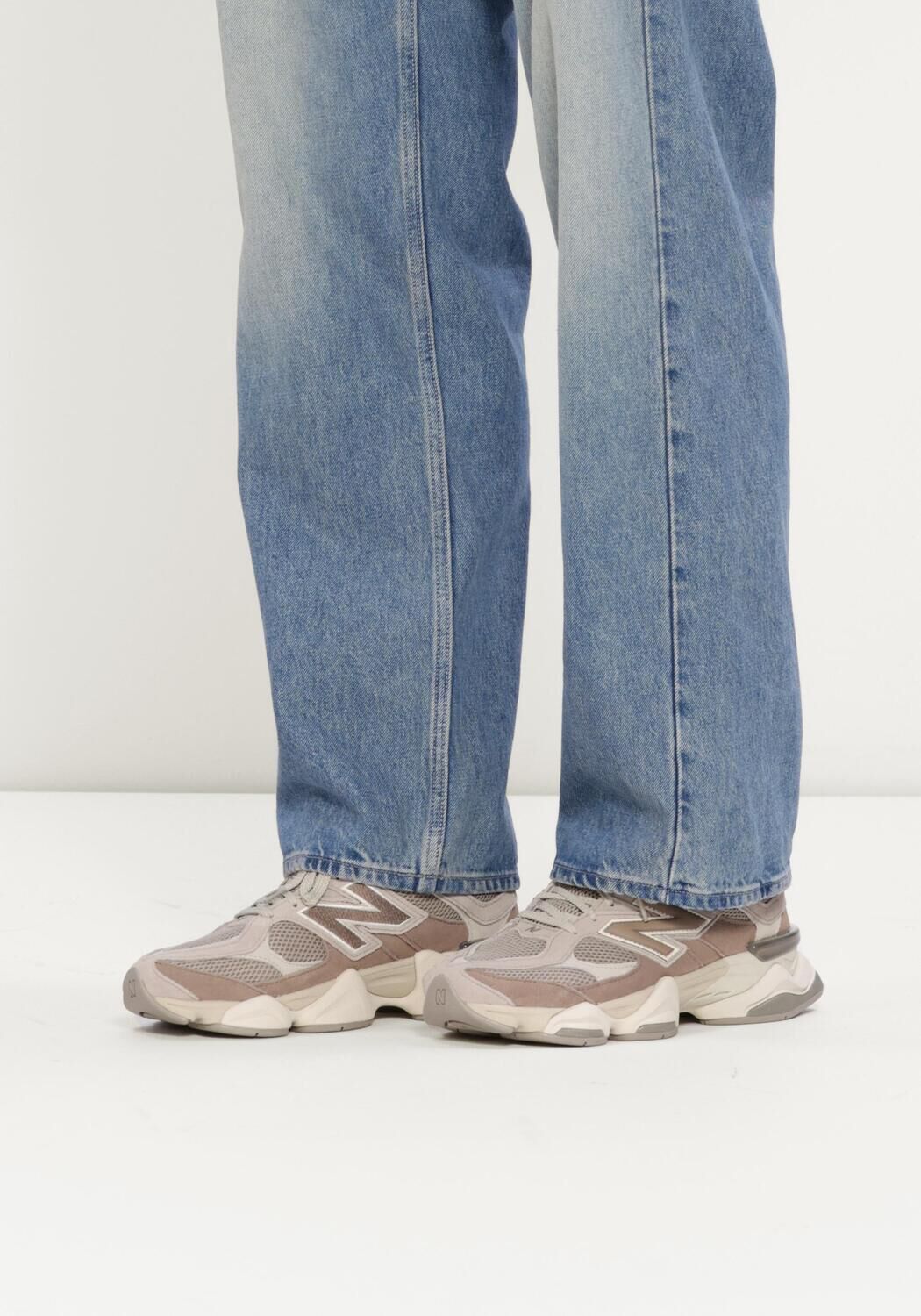 Taupe NEW BALANCE Lage sneakers U9060 H - large