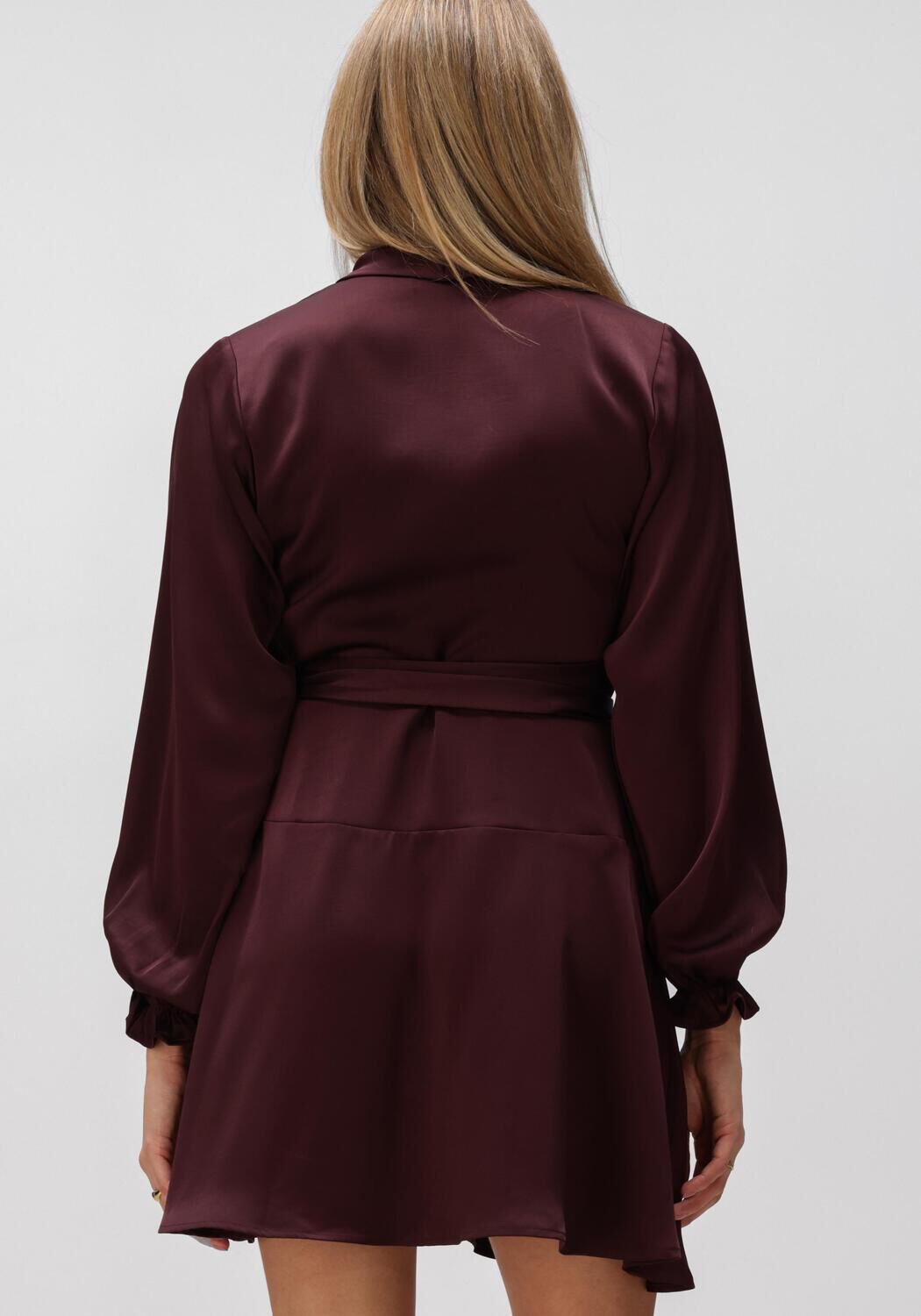 Bordeaux NEO NOIR Mini jurk COLBIE HEAVY SATEEN DRESS - large