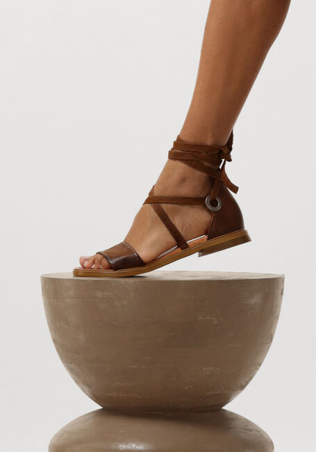 Cognac AYANA Platte sandalen M05084 - large