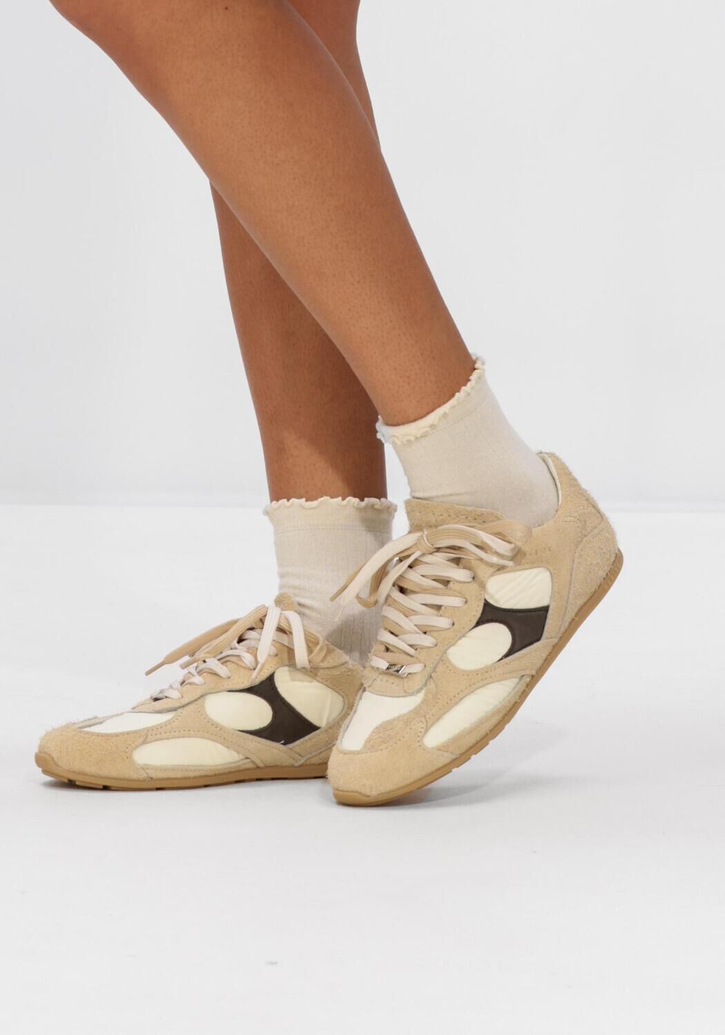 Beige NUBIKK Lage sneakers RILEY MORGAN - large
