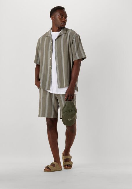 Khaki SELECTED HOMME Korte broek SLHREGSAL SHORTS - large
