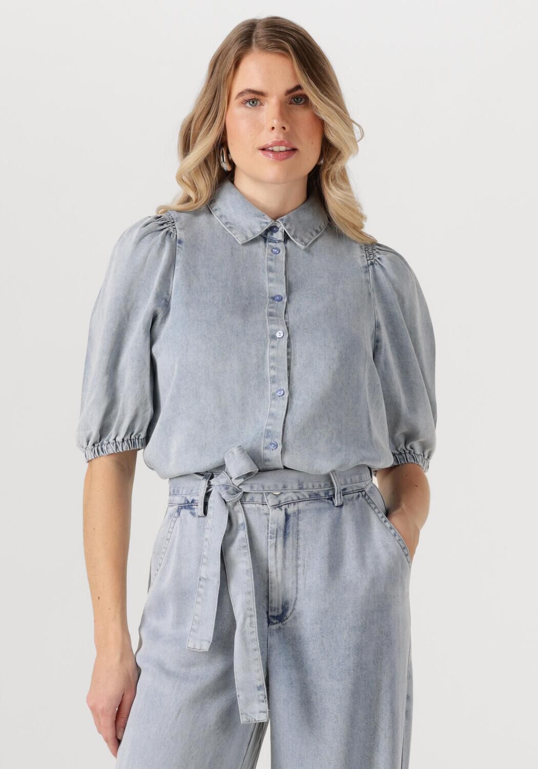 FREEBIRD Dames Blouses Britte Ss Lichtblauw