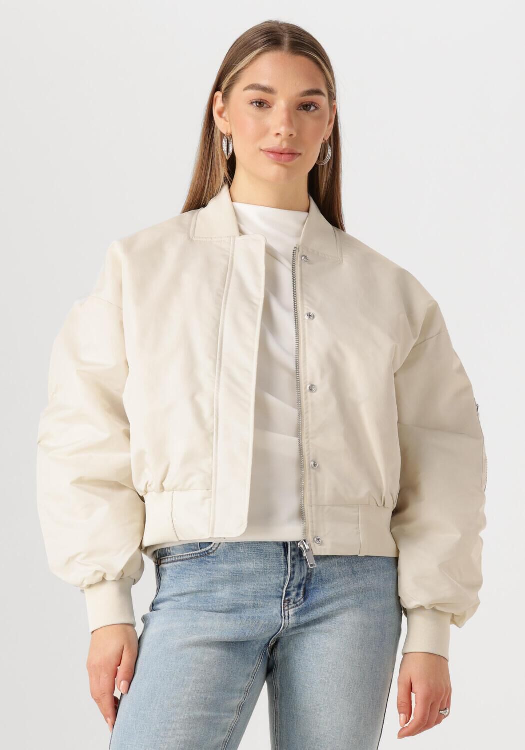 MY ESSENTIAL WARDROBE Dames Jassen Helgamw Short Bomber Jacket Gebroken Wit