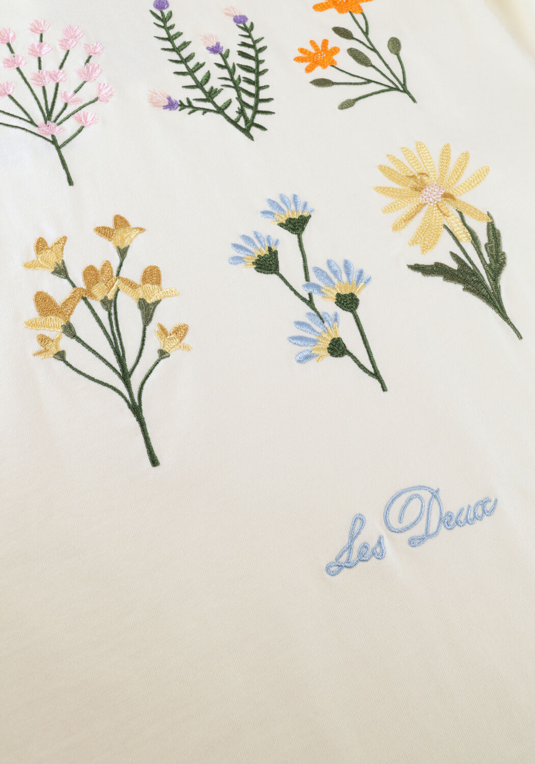 Creme LES DEUX T-shirt WILD FLOWER T-SHIRT - large