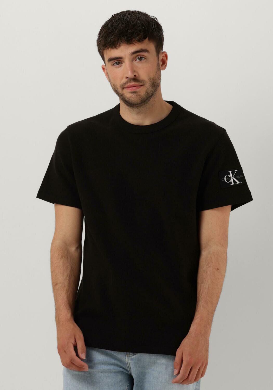 zwarte calvin klein t shirt badge waffle tee