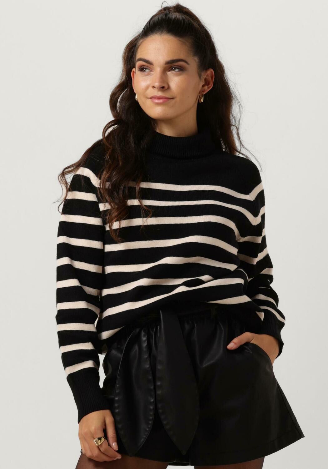 NOTRE-V Dames Truien & Vesten Stripe Knit Sweater Zwart