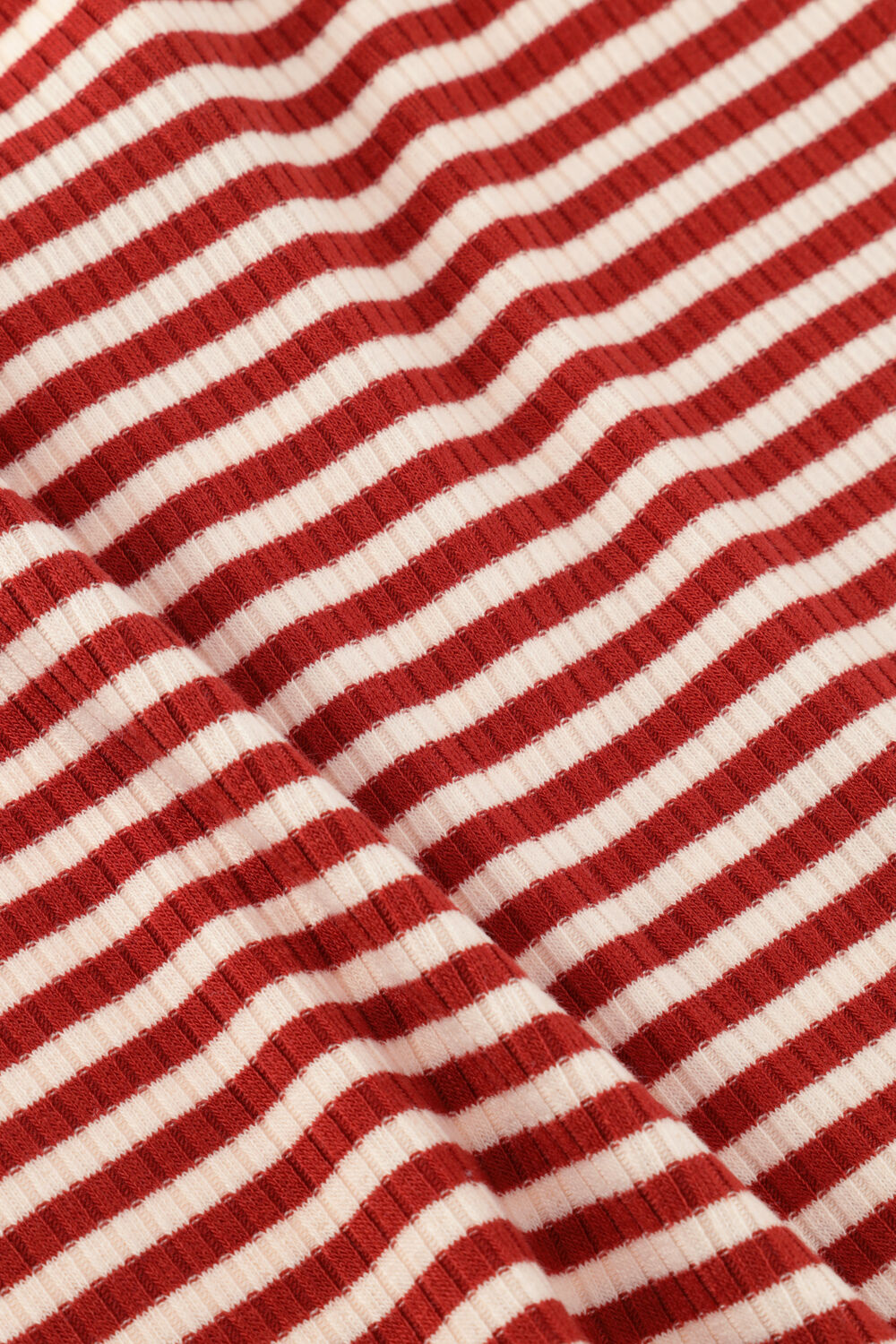 Rode LIKE FLO Top EVINA SOLID RIB SINGLET - large